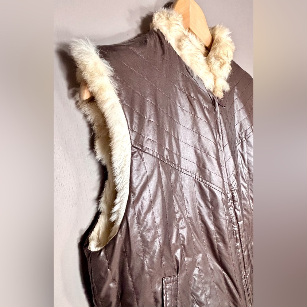 REVERSIBLE Rabbit Fur Lined Vest - Picture 4 of 16